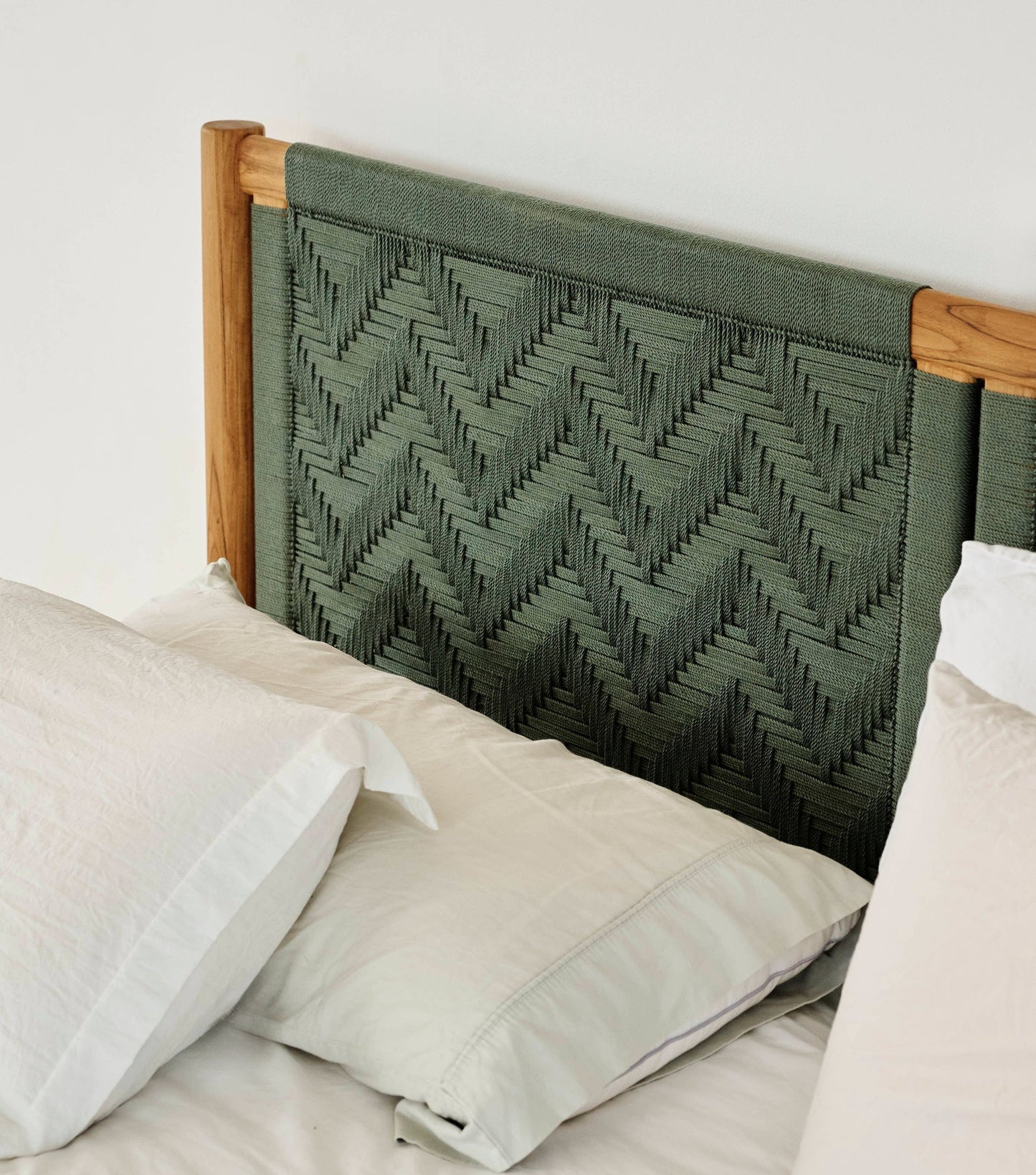 Catalina Bed