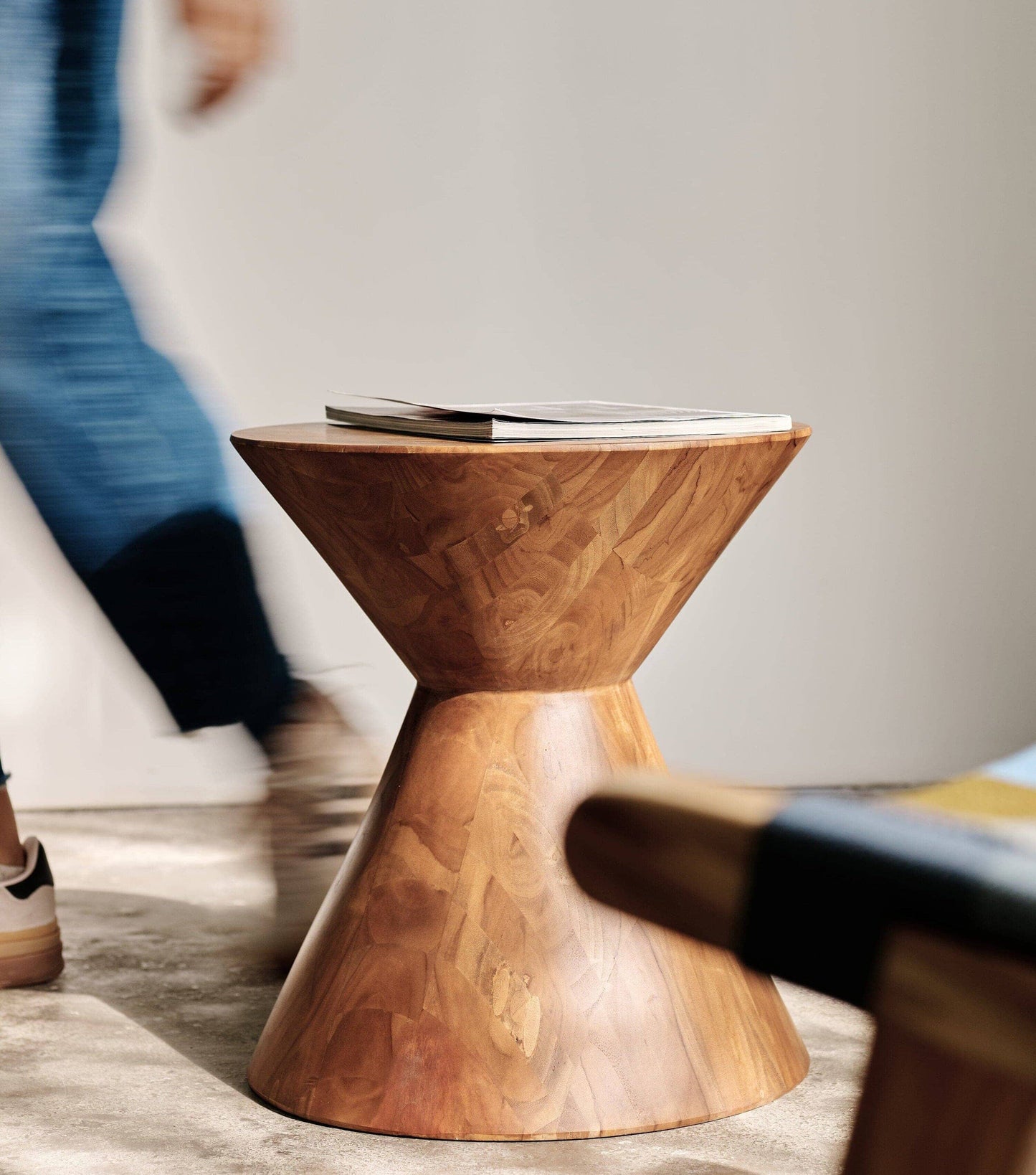 Trompo Side Table
