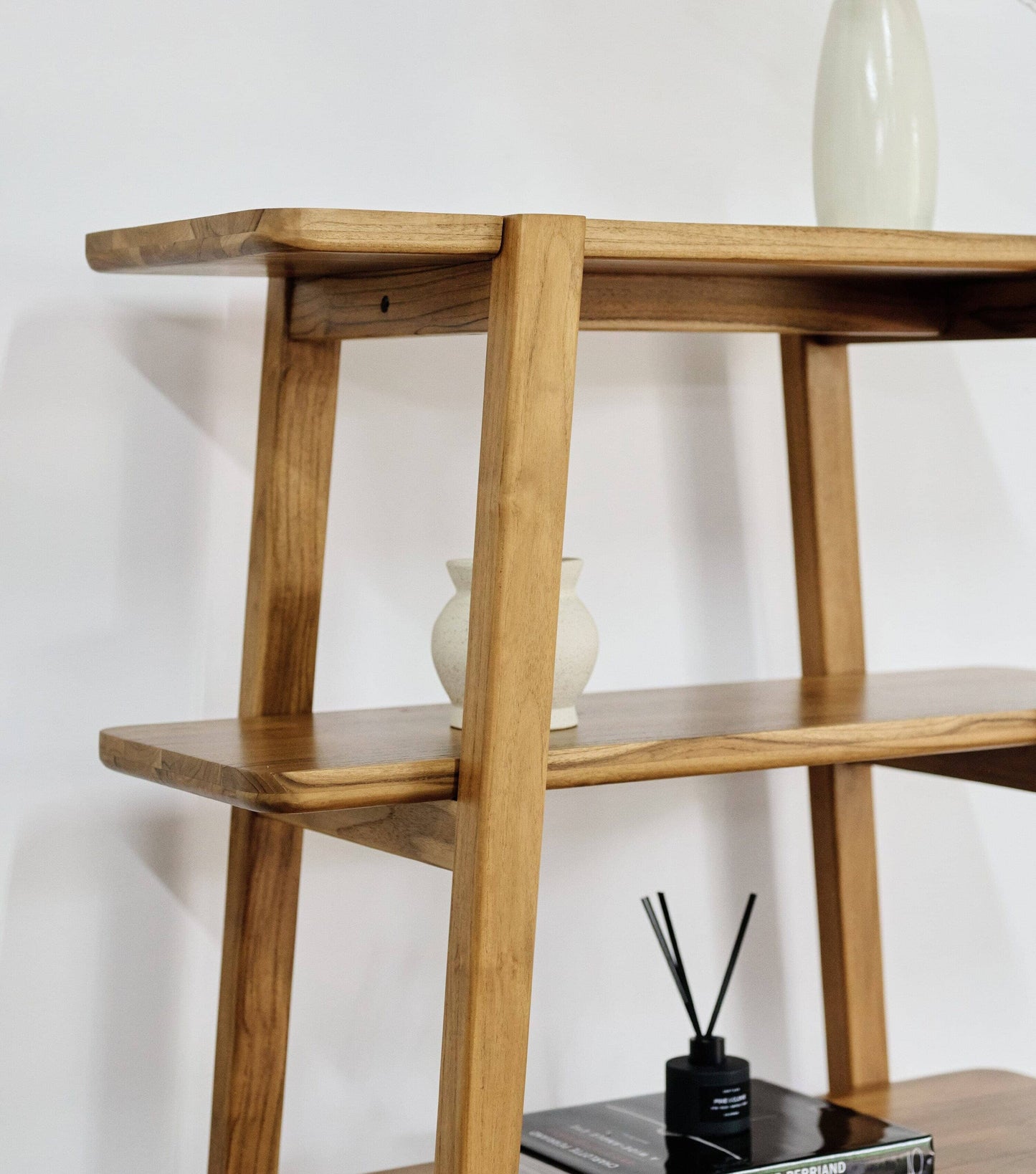 Apanas Tall Shelf